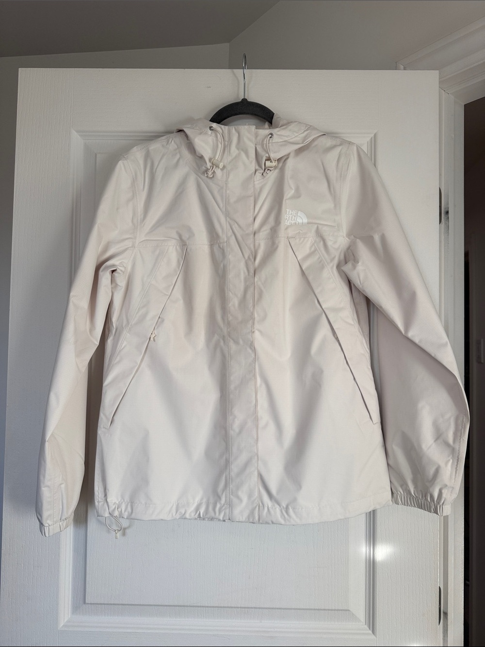 The North Face Women's Lightweight Hooded Shell Jacket - Off-White